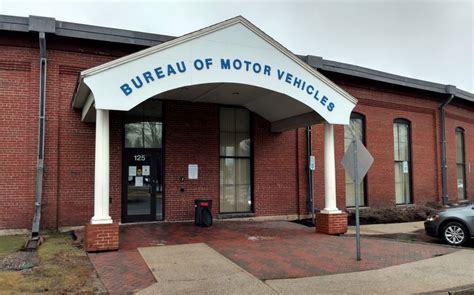 Dmv sanford maine - 18-Jul-2016 ... Many viewers are telling me they are confusing the privately-owned sites with the state's official DMV website. Sanford resident Colleen ...